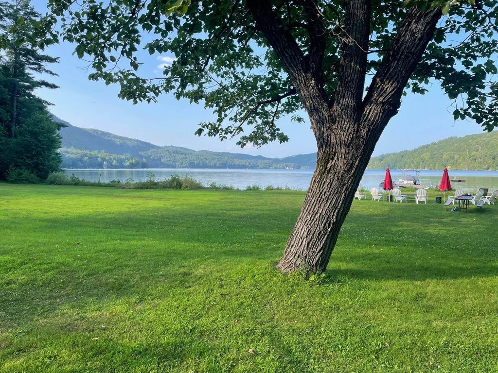 748 Lake Morey Road, Fairlee, VT 05045