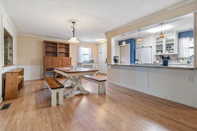 404 Henryetta, Springdale, AR 72762