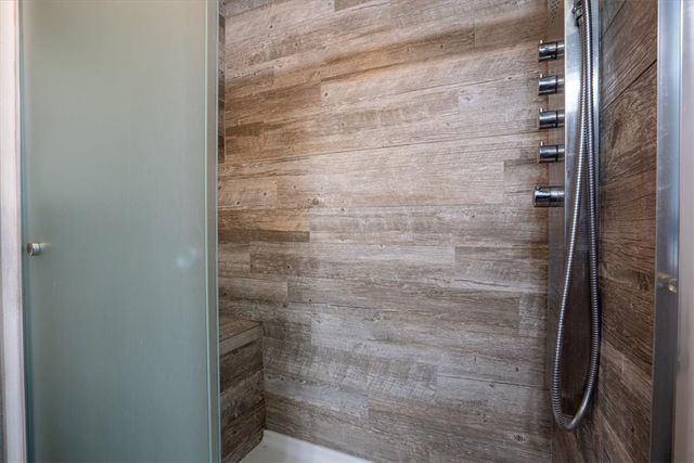 404 Henryetta, Springdale, AR 72762