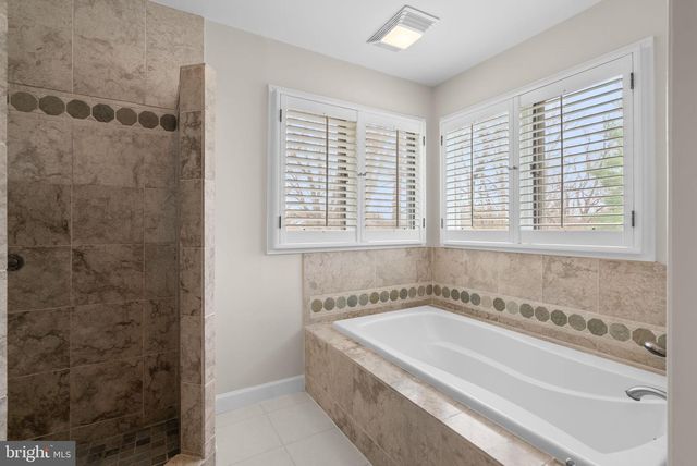 5820 WINEGROVE CT, Derwood, MD 20855