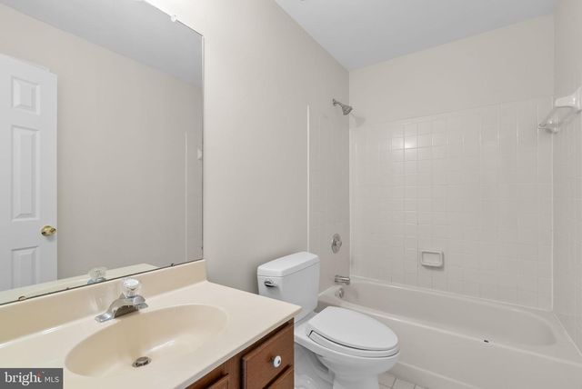 5820 WINEGROVE CT, Derwood, MD 20855