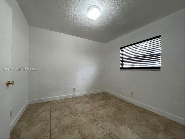 3024 NW 2nd St, Pompano Beach, FL 33069