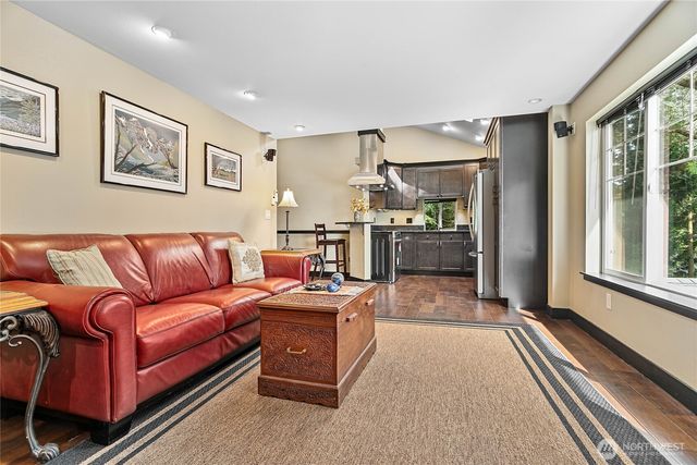 1082 W Smith, Bellingham, WA 98226