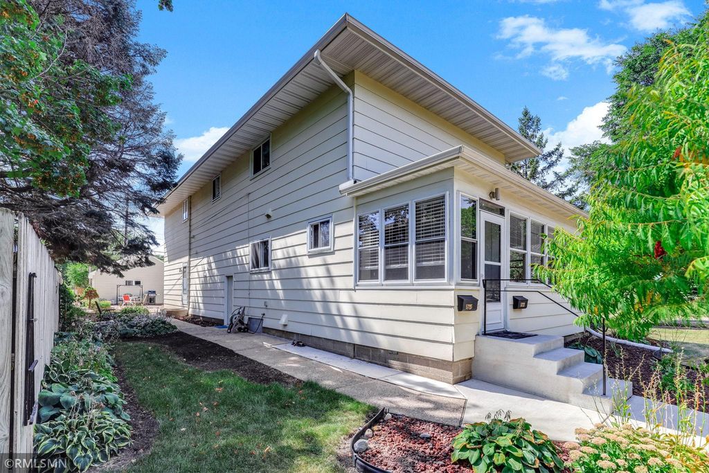 5727 Goodrich Avenue, Saint Louis Park, MN 55416 — photo 2