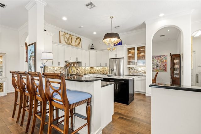 1070 River Wind Circle, Vero Beach, FL 32967
