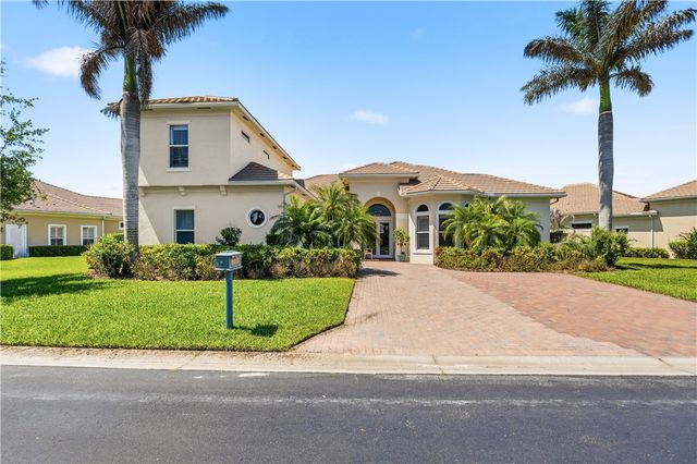 1070 River Wind Circle, Vero Beach, FL 32967