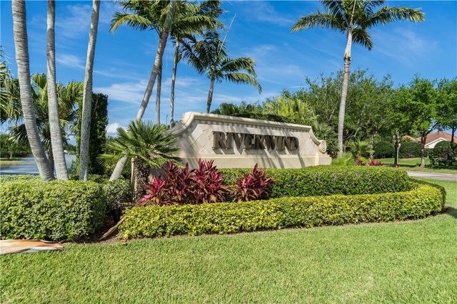 1070 River Wind Circle, Vero Beach, FL 32967