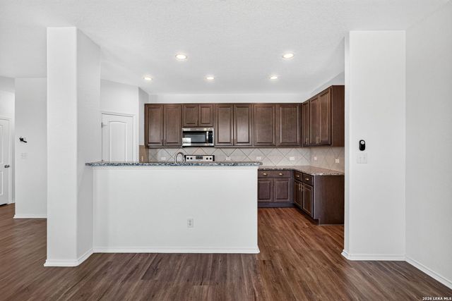174 Buttercup Bnd, New Braunfels, TX 78130
