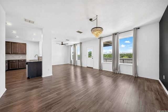 174 Buttercup Bnd, New Braunfels, TX 78130