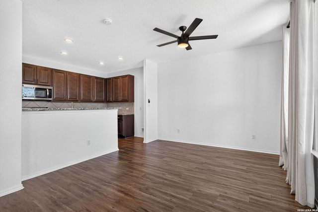 174 Buttercup Bnd, New Braunfels, TX 78130