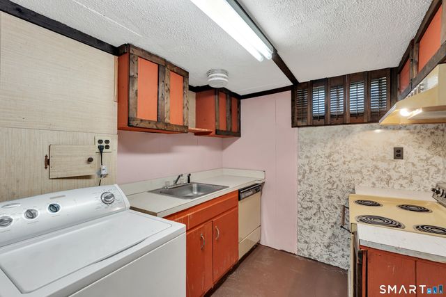 144 New Haven Avenue, Waterbury, CT 06708
