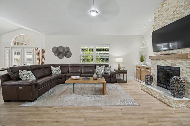 5186 TALLOWOOD WAY, Naples, FL 34116