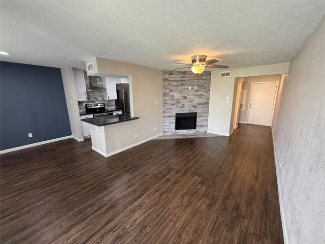 4011 Nasa Rd 1 Parkway 515, Seabrook, TX 77586