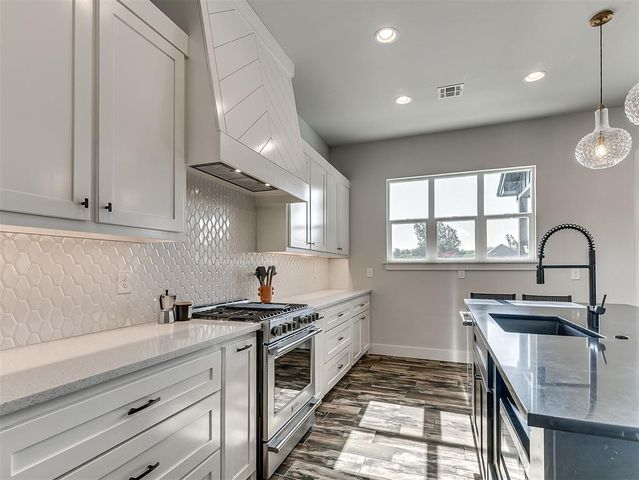 1728 Shaylee Lane, Choctaw, OK 73020