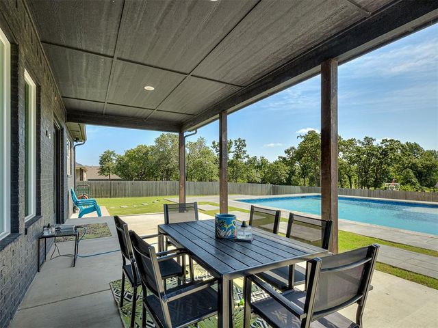 1728 Shaylee Lane, Choctaw, OK 73020