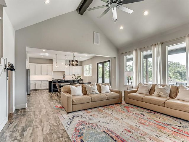 1728 Shaylee Lane, Choctaw, OK 73020