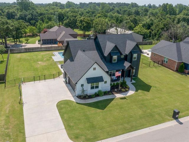 1728 Shaylee Lane, Choctaw, OK 73020