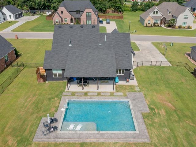 1728 Shaylee Lane, Choctaw, OK 73020