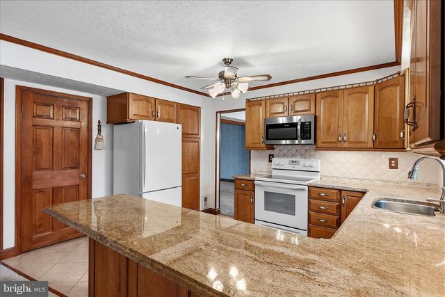 442 WILLIAMSTOWNE CT, Millersville, MD 21108