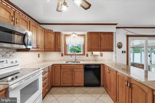 442 WILLIAMSTOWNE CT, Millersville, MD 21108