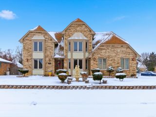 40393 Fordwich Drive, Sterling, MI 48310