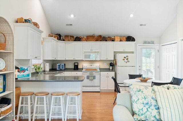 143 NE 4th Street, Oak Island, NC 28465