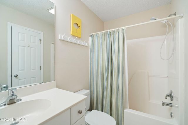 143 NE 4th Street, Oak Island, NC 28465