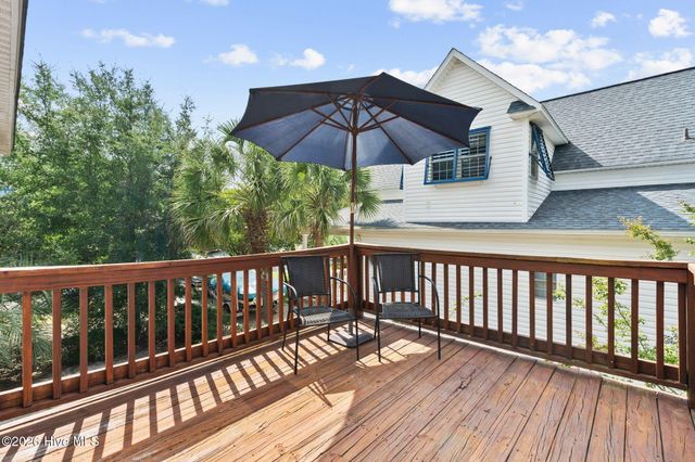143 NE 4th Street, Oak Island, NC 28465