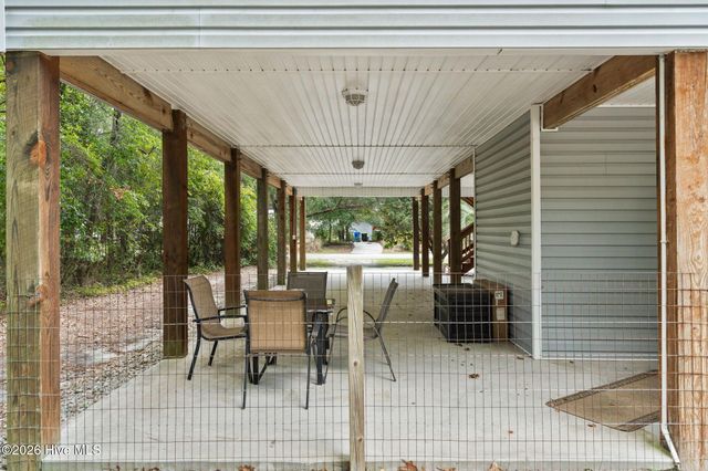 143 NE 4th Street, Oak Island, NC 28465