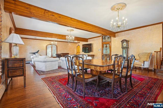 49 Cherokee Court, Sparta, NJ 07871