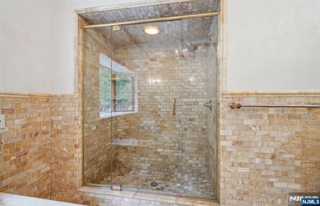 49 Cherokee Court, Sparta, NJ 07871