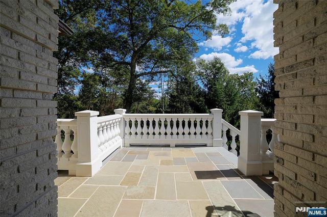 49 Cherokee Court, Sparta, NJ 07871