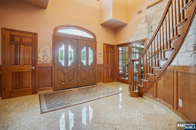 49 Cherokee Court, Sparta, NJ 07871