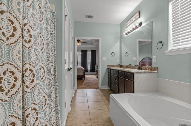 10459 Oakmount Dr, Denham Springs, LA 70706
