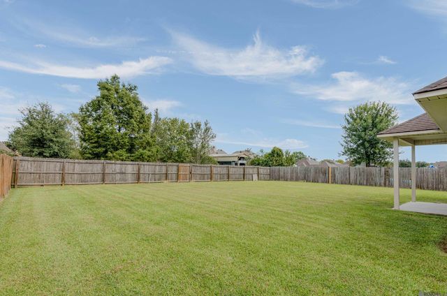 10459 Oakmount Dr, Denham Springs, LA 70706