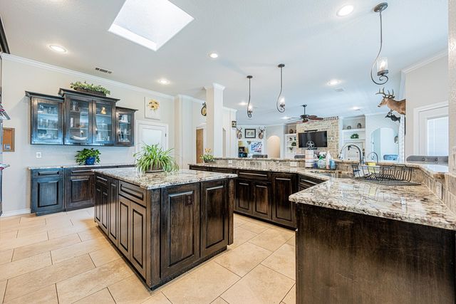 4012 E County Rd 63, Midland, TX 79705