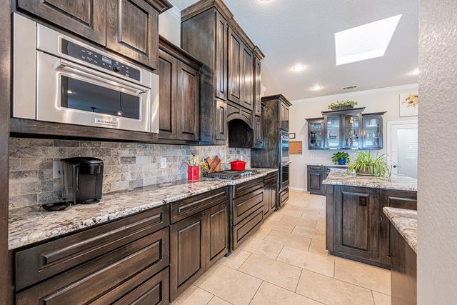 4012 E County Rd 63, Midland, TX 79705