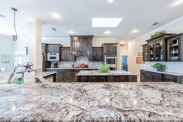 4012 E County Rd 63, Midland, TX 79705