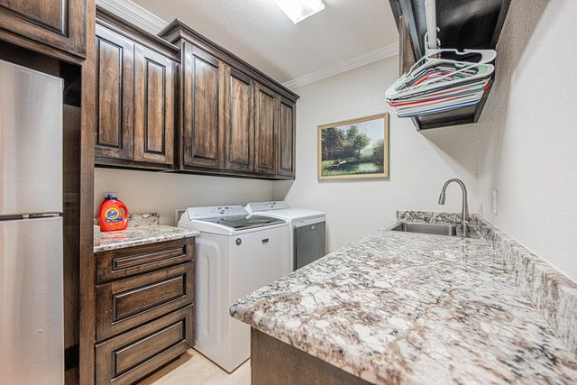 4012 E County Rd 63, Midland, TX 79705