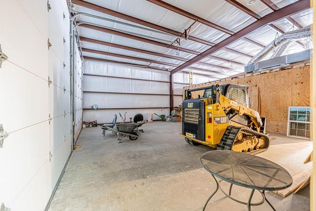 4012 E County Rd 63, Midland, TX 79705