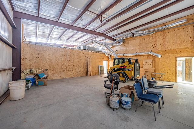 4012 E County Rd 63, Midland, TX 79705