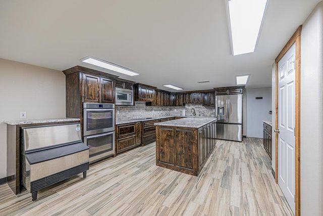 4012 E County Rd 63, Midland, TX 79705