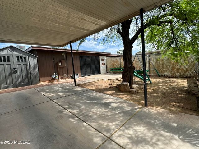7477 E Desert Spring Drive, Tucson, AZ 85730