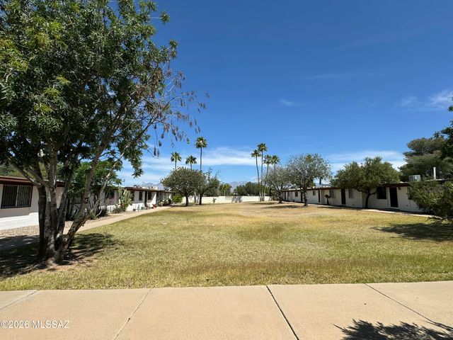 7477 E Desert Spring Drive, Tucson, AZ 85730