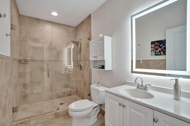 2610 NE 11th Court, Fort Lauderdale, FL 33304