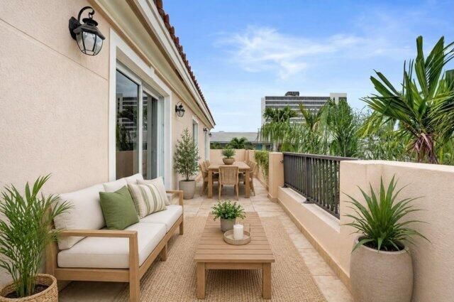 2610 NE 11th Court, Fort Lauderdale, FL 33304