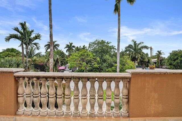 2610 NE 11th Court, Fort Lauderdale, FL 33304