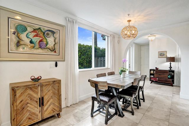 2610 NE 11th Court, Fort Lauderdale, FL 33304