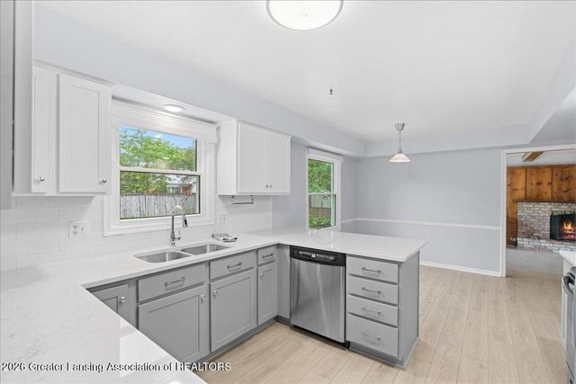 1840 Boxwood Lane, East Lansing, MI 48823