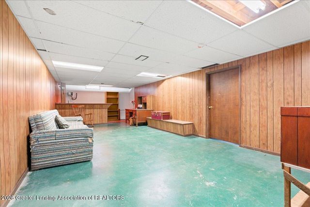 1840 Boxwood Lane, East Lansing, MI 48823